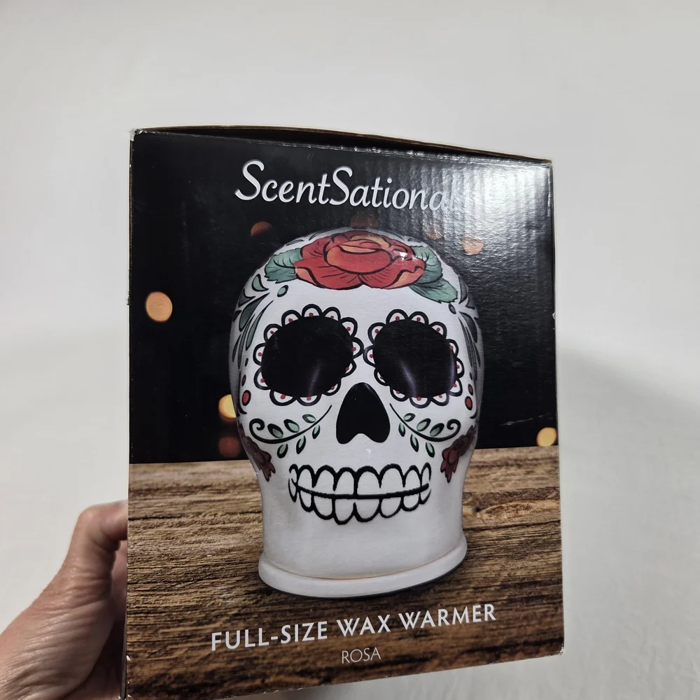 ScentSationals Rosa Skull Wax Warmer - Black and White Full Size Fragrance Melts - Picture 2 of 5